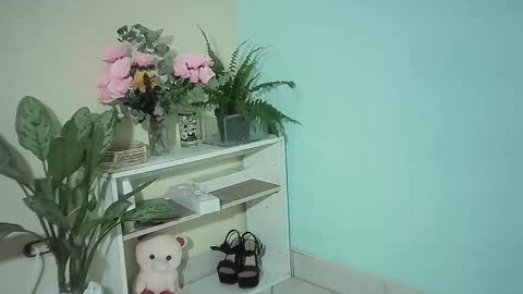 Snapshot of juliamack chatting on 1, 2, 2025 JuliaMack online show from 1, 2, 2025