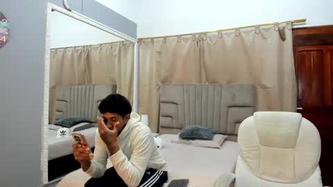 Snapshot of julian_billy chatting on 17, 1, 2025 julian billy online show from 17, 1, 2025