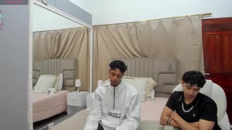 Snapshot of julian_billy chatting on 19, 2, 2025 julian billy online show from 19, 2, 2025