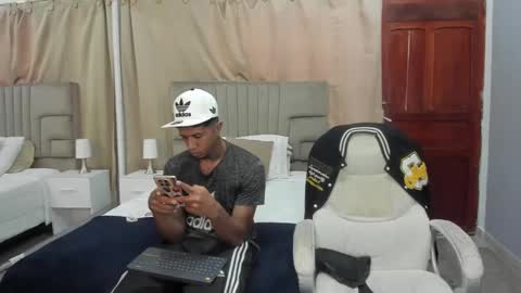 Snapshot of julian_billy chatting on 26, 2, 2025 julian billy online show from 26, 2, 2025