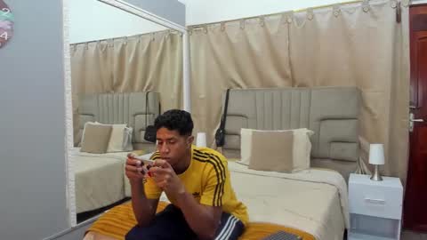 Snapshot of julian_billy chatting on 7, 3, 2025 julian billy online show from 7, 3, 2025