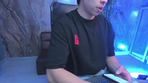 Snapshot of julian_mercier chatting on 27, 4, 2026 JULIAN online show from 27, 4, 2026