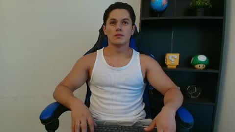 julian_wallace1 online show from 25, 7, 2026