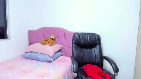 juliana Aristizabal  online show from 14, 5, 2026