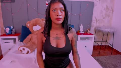 Snapshot of julianamiller chatting on 29, 12, 2024 juli online show from 29, 12, 2024