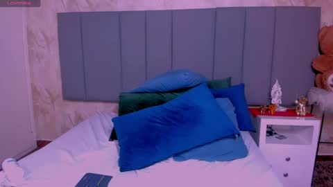 Snapshot of julianamiller chatting on 28, 2, 2025 juli online show from 28, 2, 2025