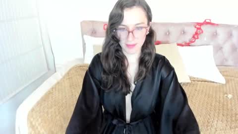 Snapshot of julianne__ chatting on 15, 2, 2025 Julianne online show from 15, 2, 2025