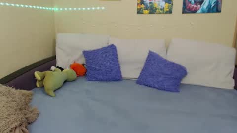 Jul online show from 22, 1, 2025