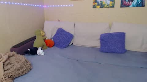 Jul online show from 8, 2, 2025