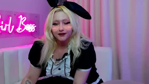 JuliaSharkk online show from 26, 10, 2025