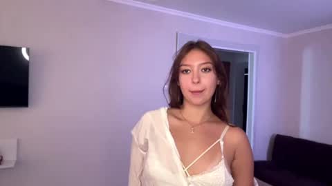Julia online show from 8, 8, 2026