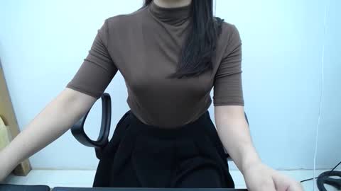 julie9x online show from 25, 10, 2025