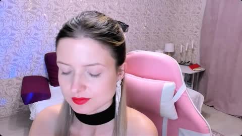 Julie online show from 7, 12, 2024