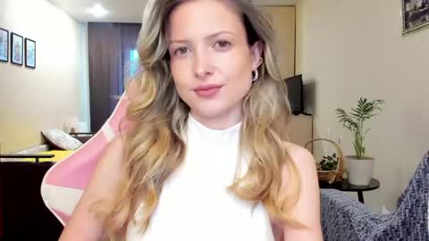 Julie online show from 23, 6, 2026