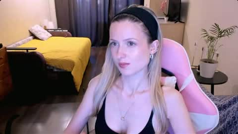Julie online show from 5, 7, 2026