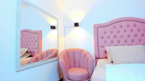 Snapshot of julieehabubu chatting on 19, 9, 2025 Julieehabubu online show from 19, 9, 2025