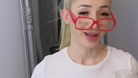 Julia online show from 23, 2, 2025