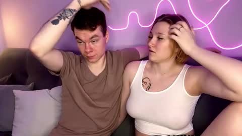 Julie and Thomas online show from 11, 10, 2025