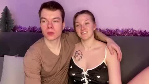 Julie and Thomas online show from 22, 12, 2025