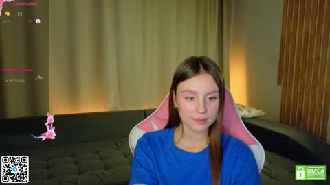 julieqt online show from 24, 11, 2025