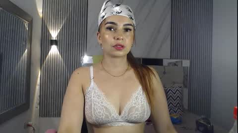 julieta__fox_ online show from 11, 9, 2025