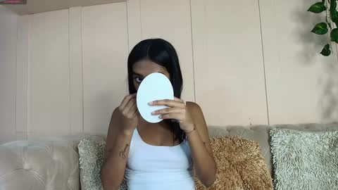 Juli online show from 14, 1, 2025