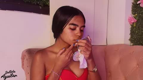 Juli online show from 15, 3, 2026