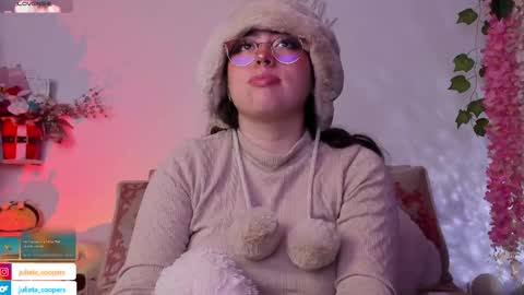 Snapshot of julieta_cooper20 chatting on 11, 2, 2025 Juli online show from 11, 2, 2025
