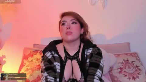 Snapshot of julieta_cooper20 chatting on 25, 10, 2025 Juli online show from 25, 10, 2025