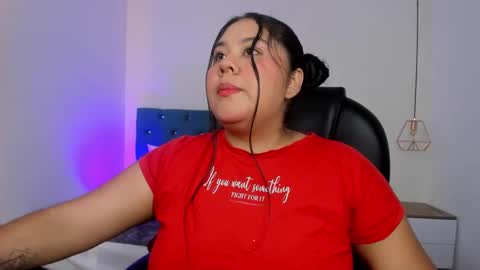 Snapshot of julieta_miller01 chatting on 11, 9, 2025 Julieta Mille online show from 11, 9, 2025