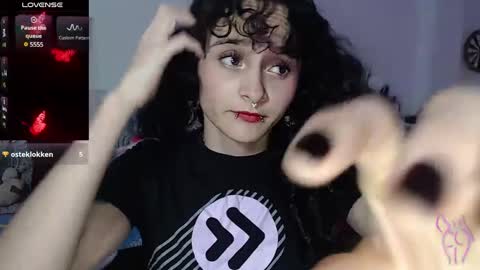 Julieta Jaguar online show from 4, 2, 2025