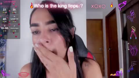 Snapshot of julietaserafelle chatting on 2, 3, 2025 serafelle online show from 2, 3, 2025