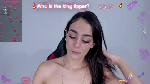 Snapshot of julietaserafelle chatting on 1, 11, 2025 serafelle online show from 1, 11, 2025