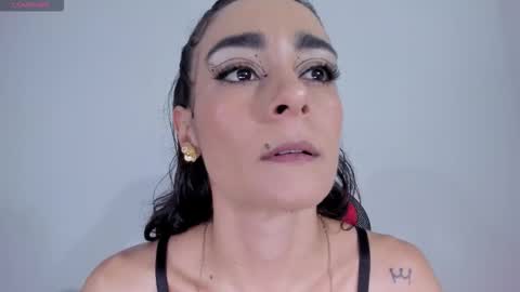 Snapshot of julietaserafelle chatting on 3, 11, 2025 serafelle online show from 3, 11, 2025