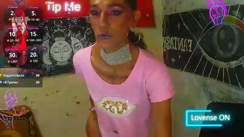 Julieth Wolf online show from 8, 11, 2025