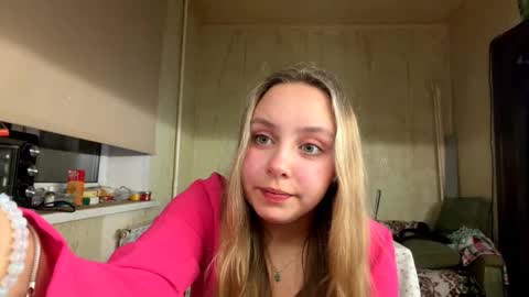 Mia online show from 19, 10, 2025