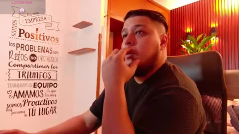 Snapshot of julietta_max chatting on 16, 12, 2025 julietta max online show from 16, 12, 2025