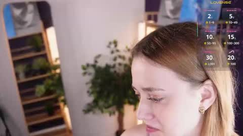 Snapshot of juliettakaniecki chatting on 26, 9, 2025 Mia online show from 26, 9, 2025