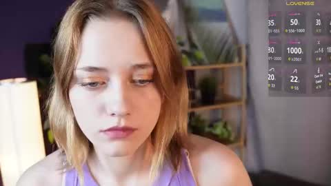 Snapshot of juliettakaniecki chatting on 2, 10, 2025 Mia online show from 2, 10, 2025