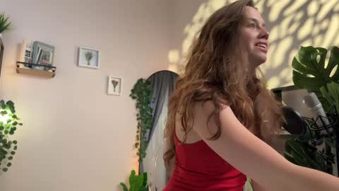 Julie online show from 5, 1, 2025