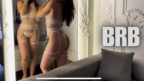 Julie online show from 1, 2, 2025