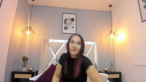 Snapshot of juliette_leroyy chatting on 12, 11, 2025 juli online show from 12, 11, 2025