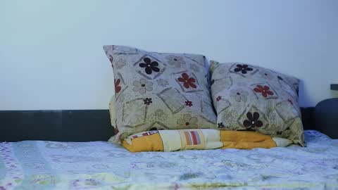 JULiUS   online show from 4, 1, 2025