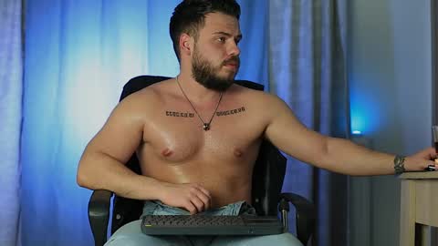 JULiUS   online show from 6, 1, 2025