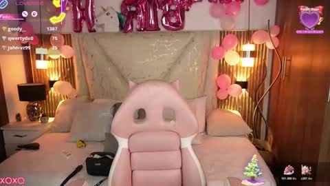 Snapshot of jullianapriv_ chatting on 5, 1, 2026 jullianapriv_ online show from 5, 1, 2026