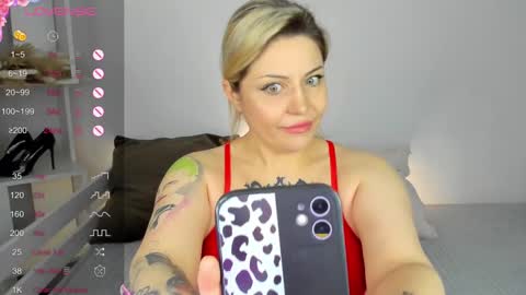 Snapshot of jully_rox chatting on 27, 2, 2025 Jully online show from 27, 2, 2025