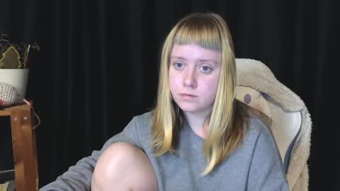 June online show from 20, 11, 2025