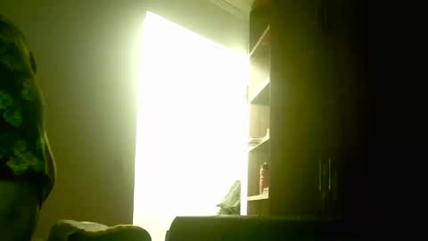 Snapshot of juneandmia chatting on 25, 2, 2025 Mia online show from 25, 2, 2025