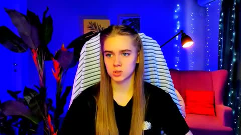 Snapshot of junewoods chatting on 25, 2, 2026 junewoods online show from 25, 2, 2026