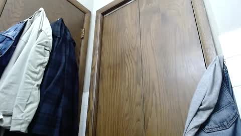 Snapshot of junk_yard_dog chatting on 28, 1, 2025 Dave online show from 28, 1, 2025